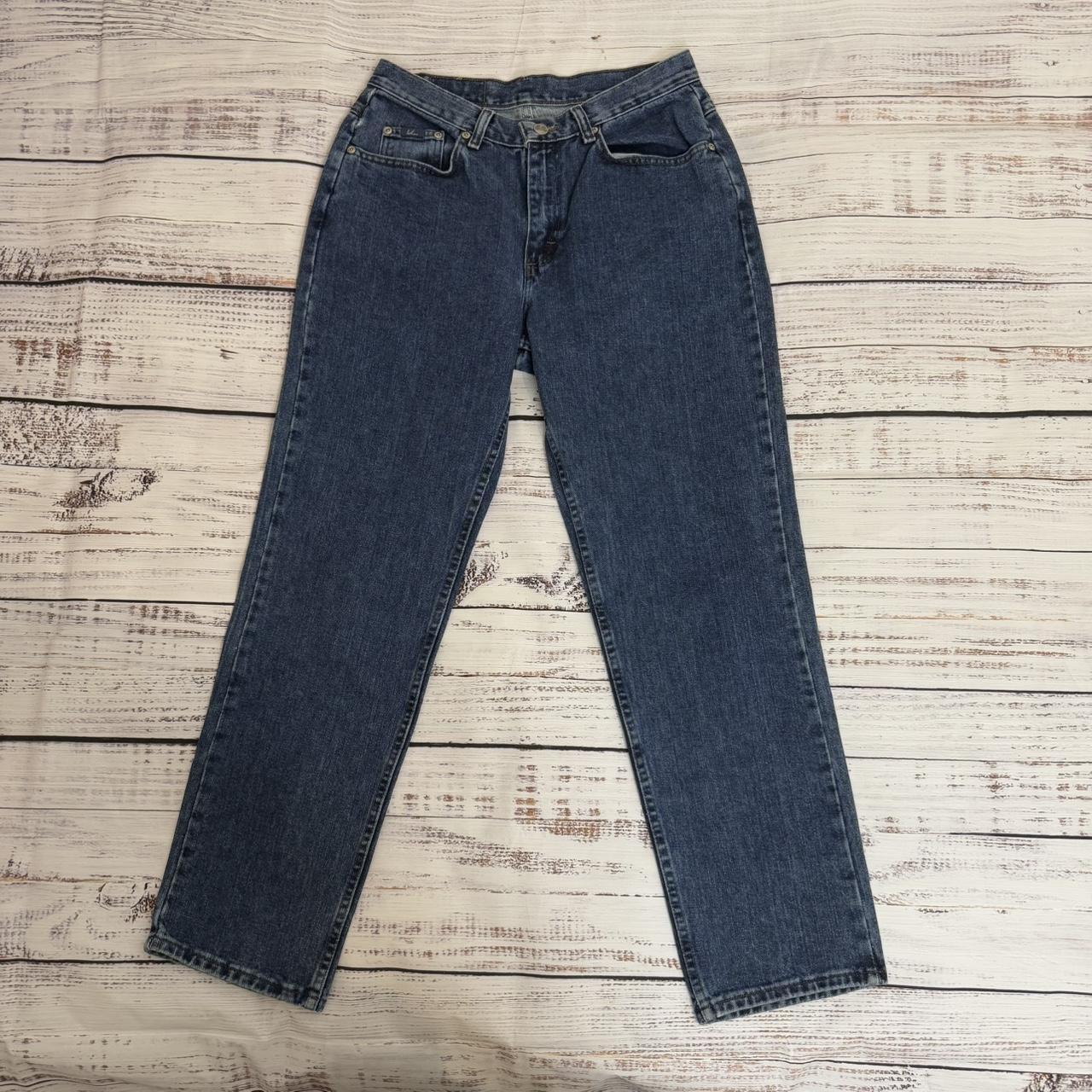 item listed by amr_social