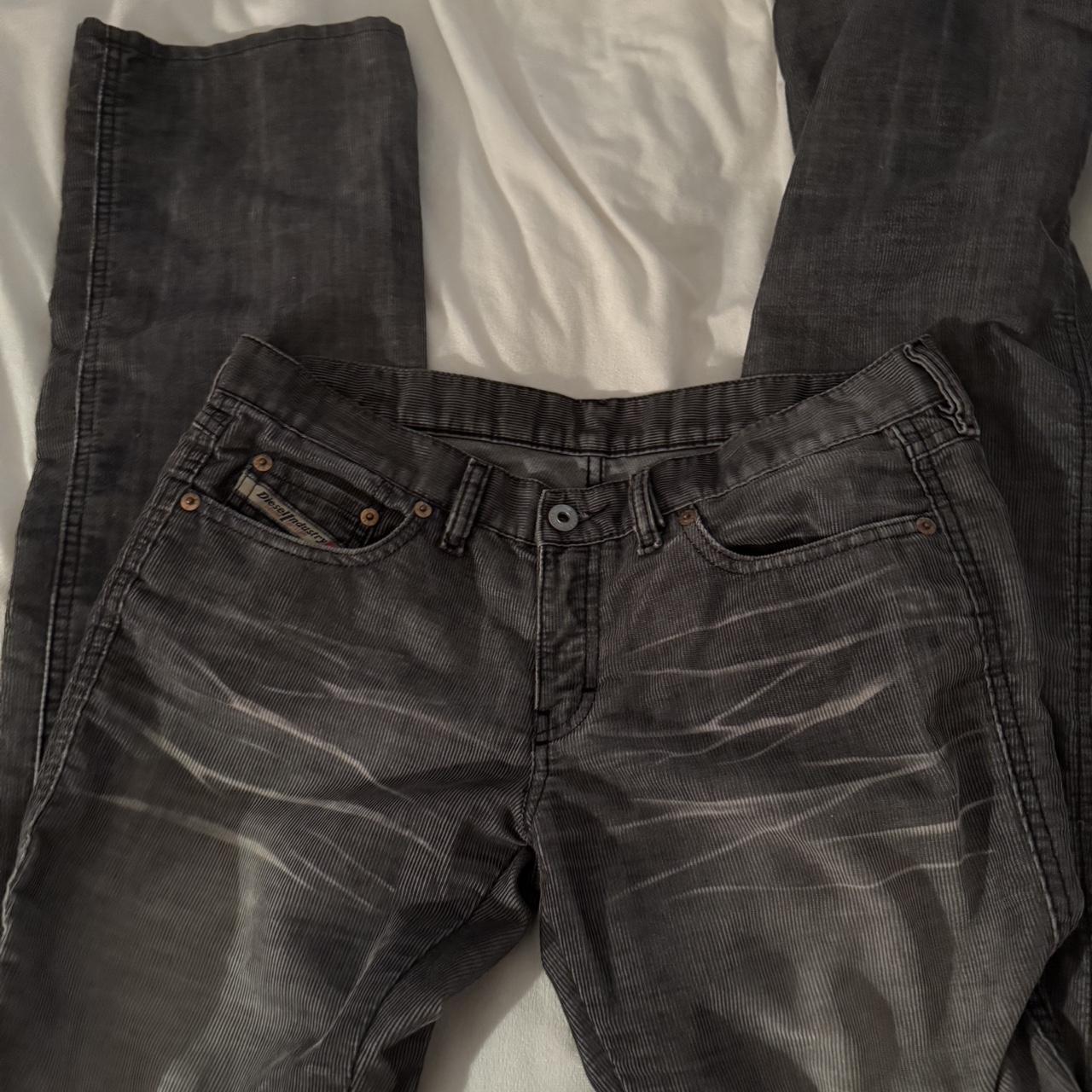 item listed by waitchloegoated