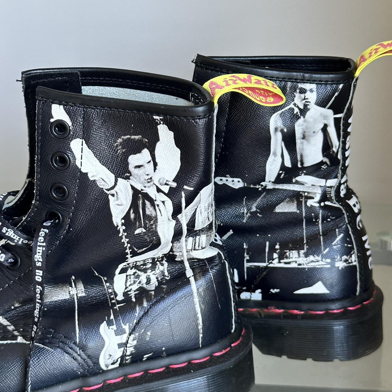 Sid vicious hot sale dr martens