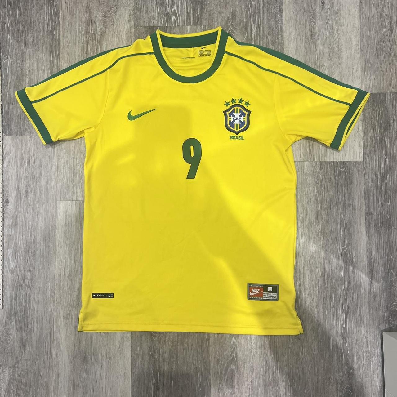 Brazil R9 Kit Medium - Depop