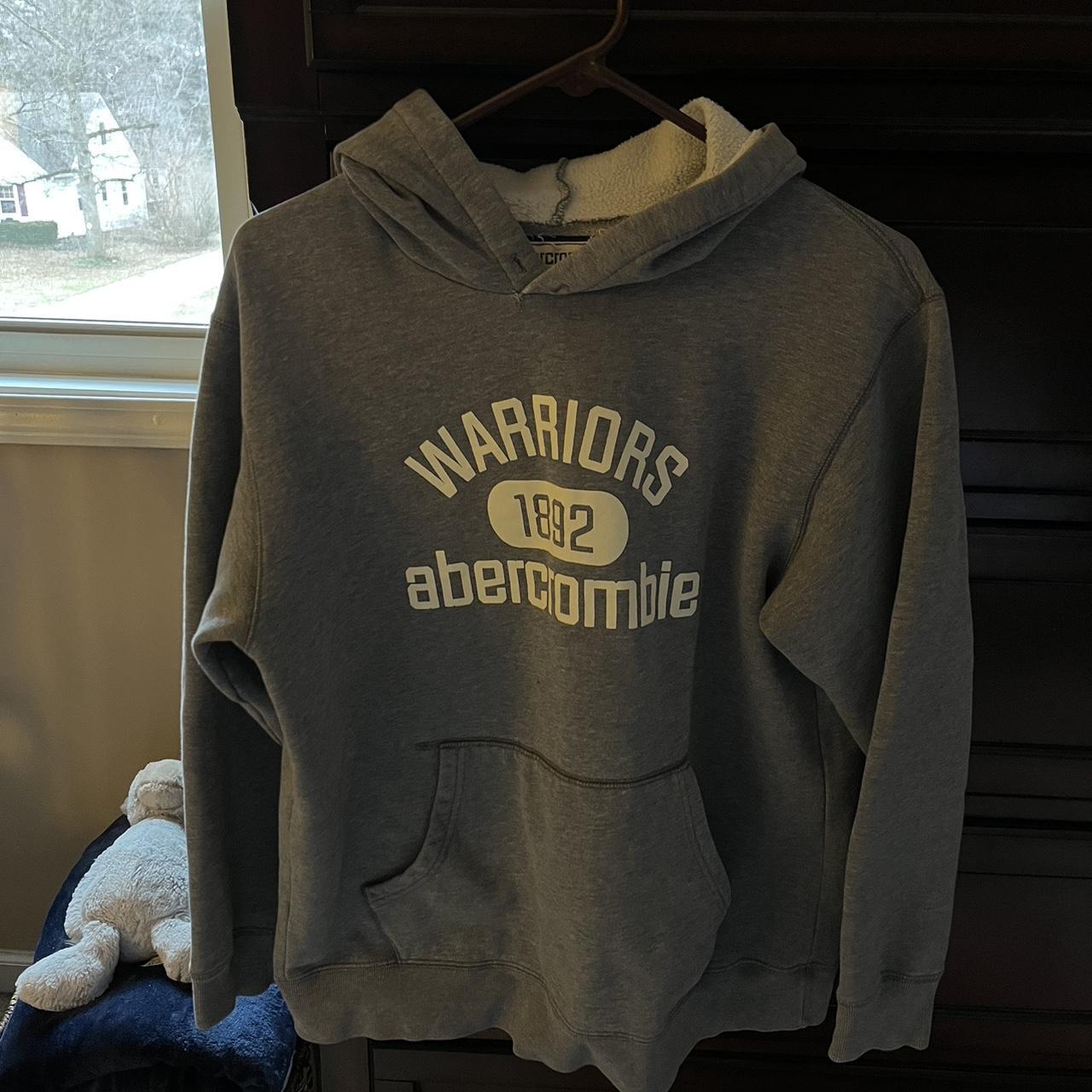 Abercrombie & Fitch Men's Grey And White Sweatshirt | Depop