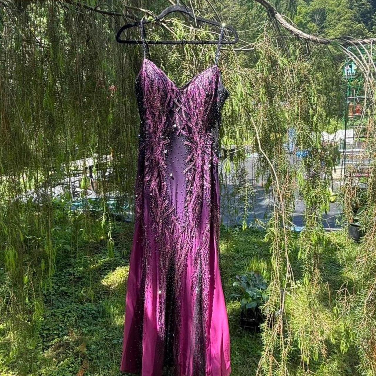 item listed by weeniesclothes