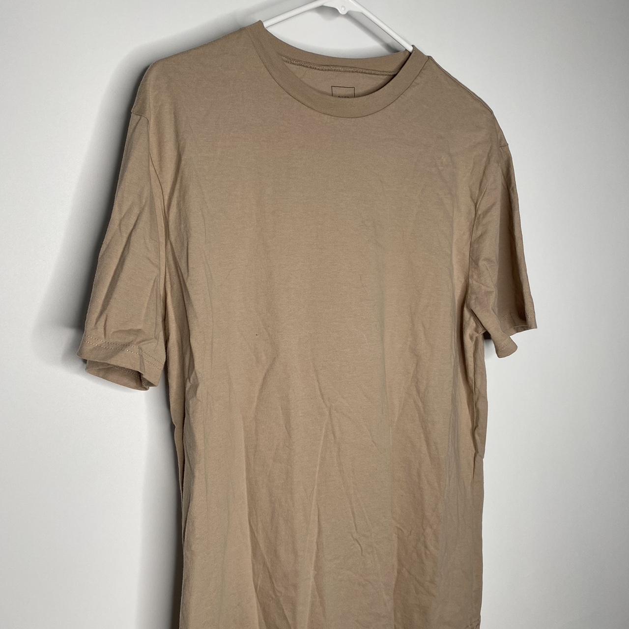 River Island Men's Tan T-shirt (2)