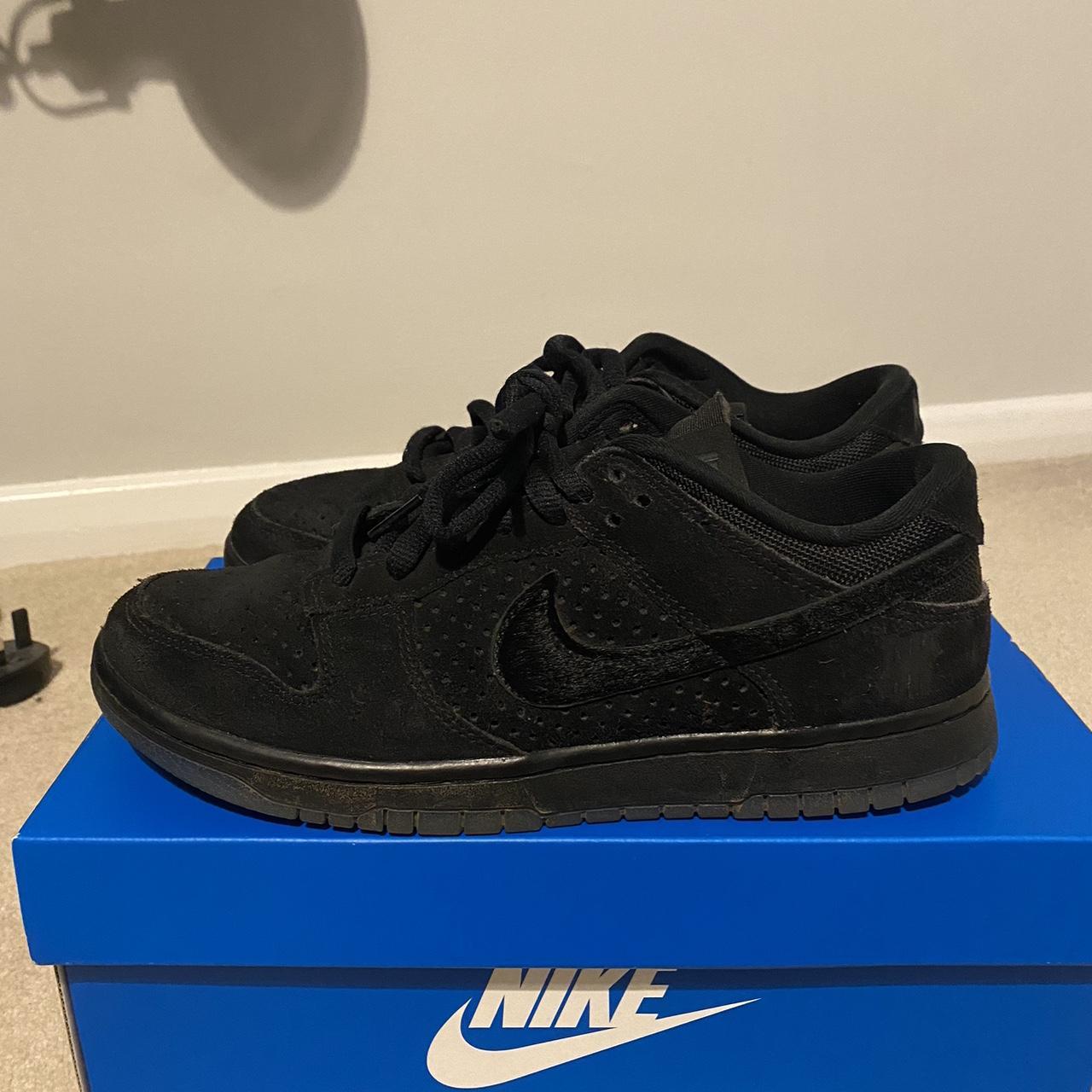 undefeated all black dunks