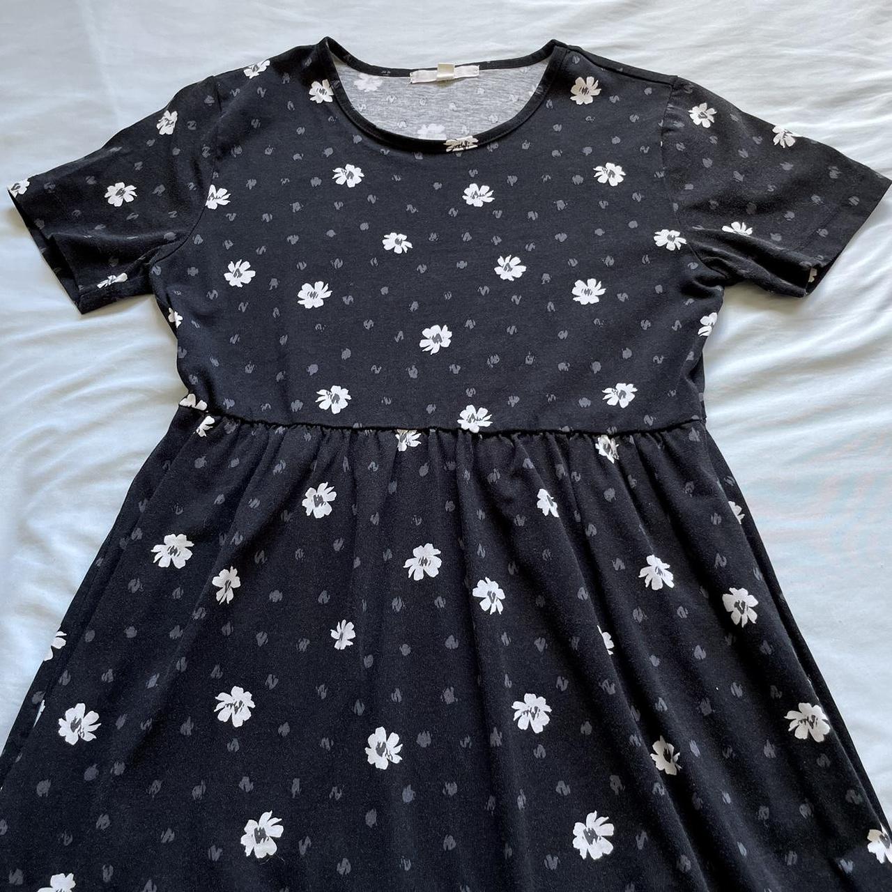 Vans Women's Black and White Dress | Depop