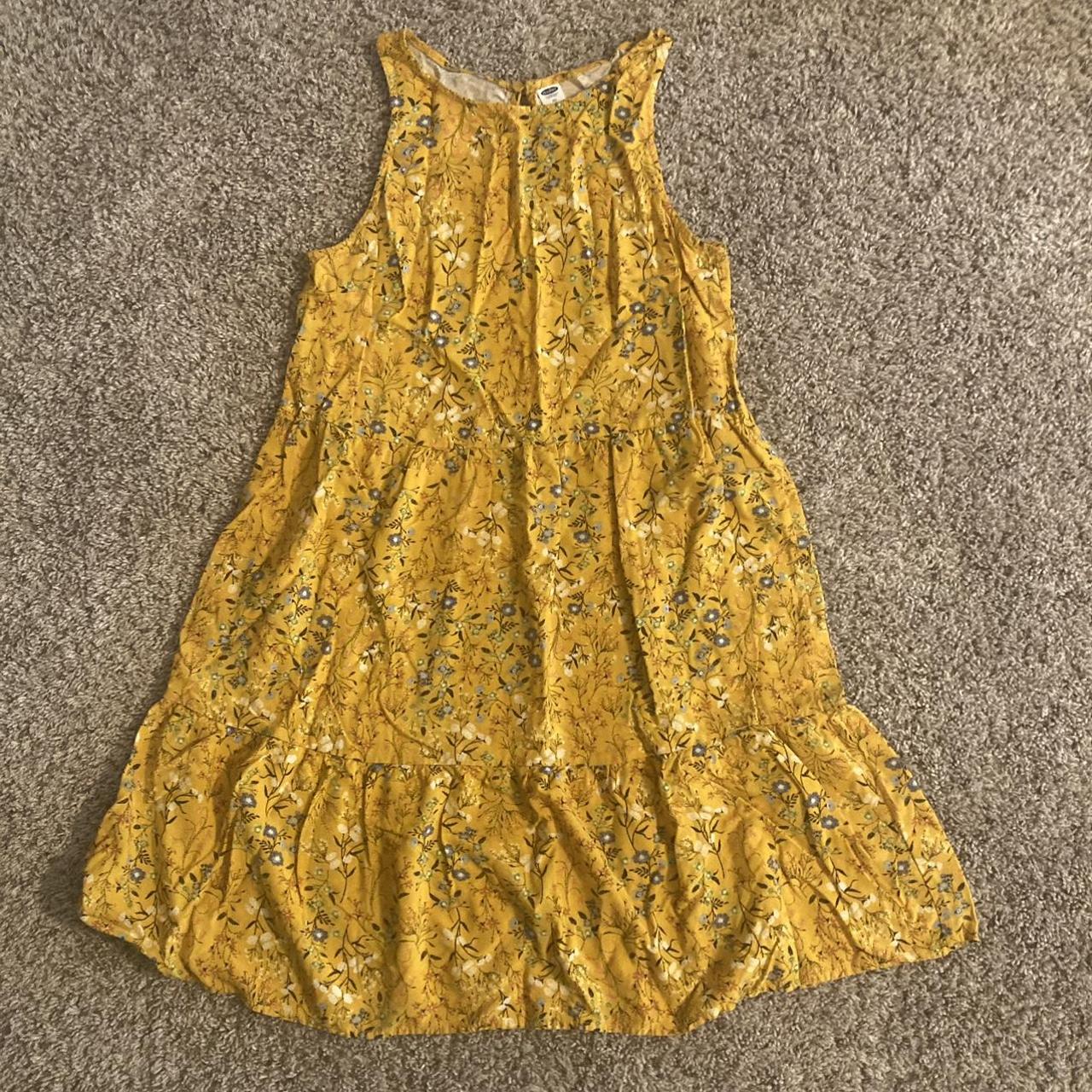 Size XS Old Navy sun dress *perfect for a swimsuit... - Depop