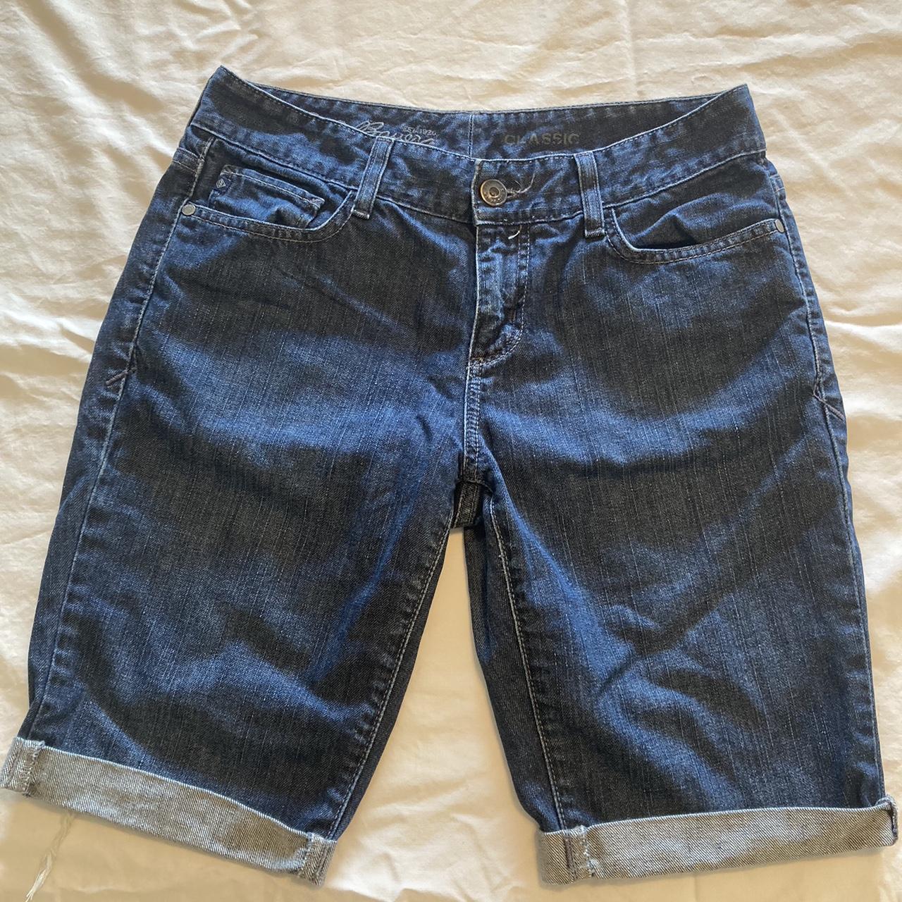 Size 6 regular women’s Eddie Bauer bermuda shorts Depop