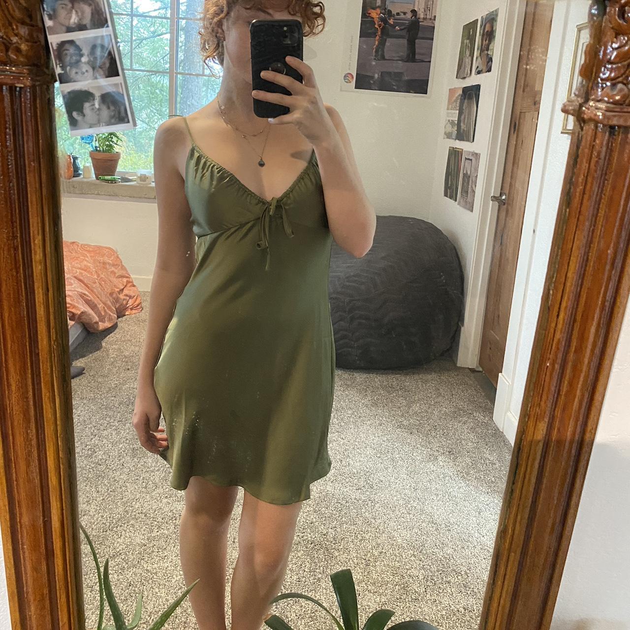 item listed by gingerthriftzz