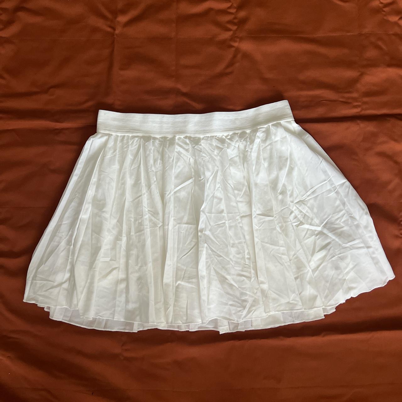 Glassons Size 14 White tennis skirt Built in... Depop