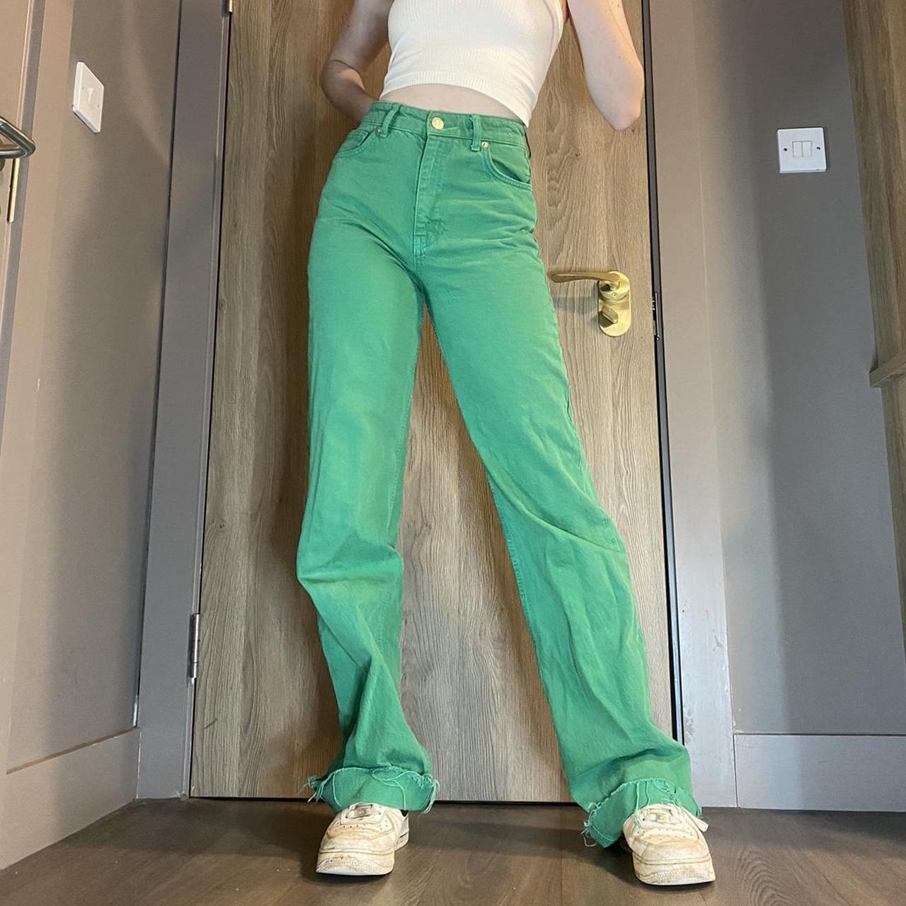 Zara Women's Green and Khaki Jeans Depop