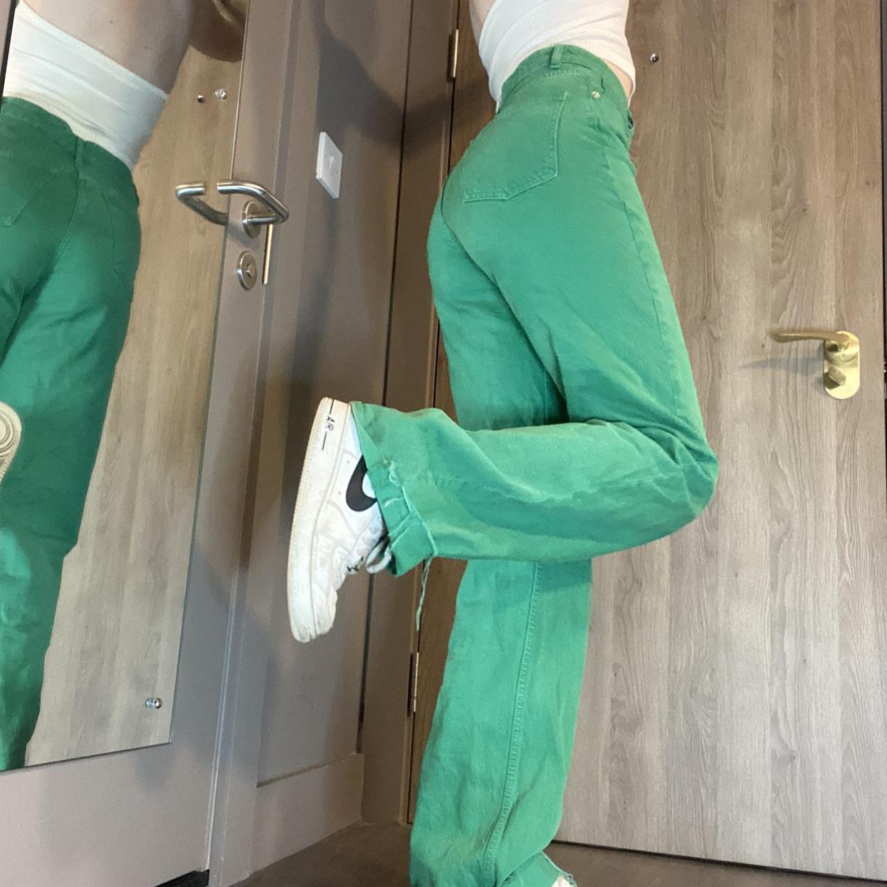 Zara Women's Green and Khaki Jeans Depop