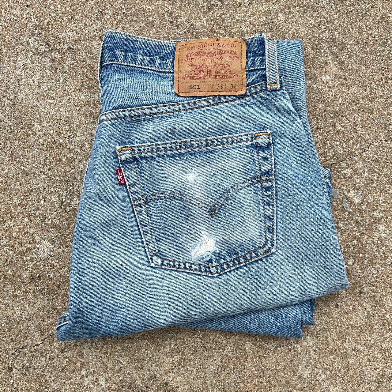 Levi's Men's Blue and White Jeans | Depop