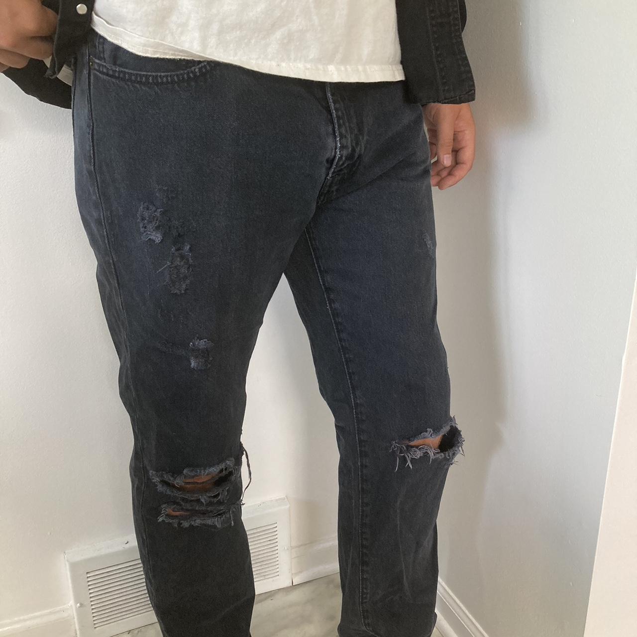 Levis 541 ripped jeans hotsell