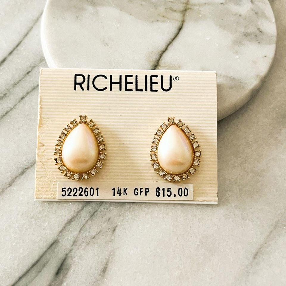 Richelieu pearl deals earrings