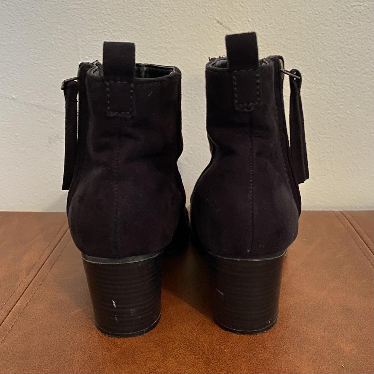 Old Navy Women's Black Boots | Depop