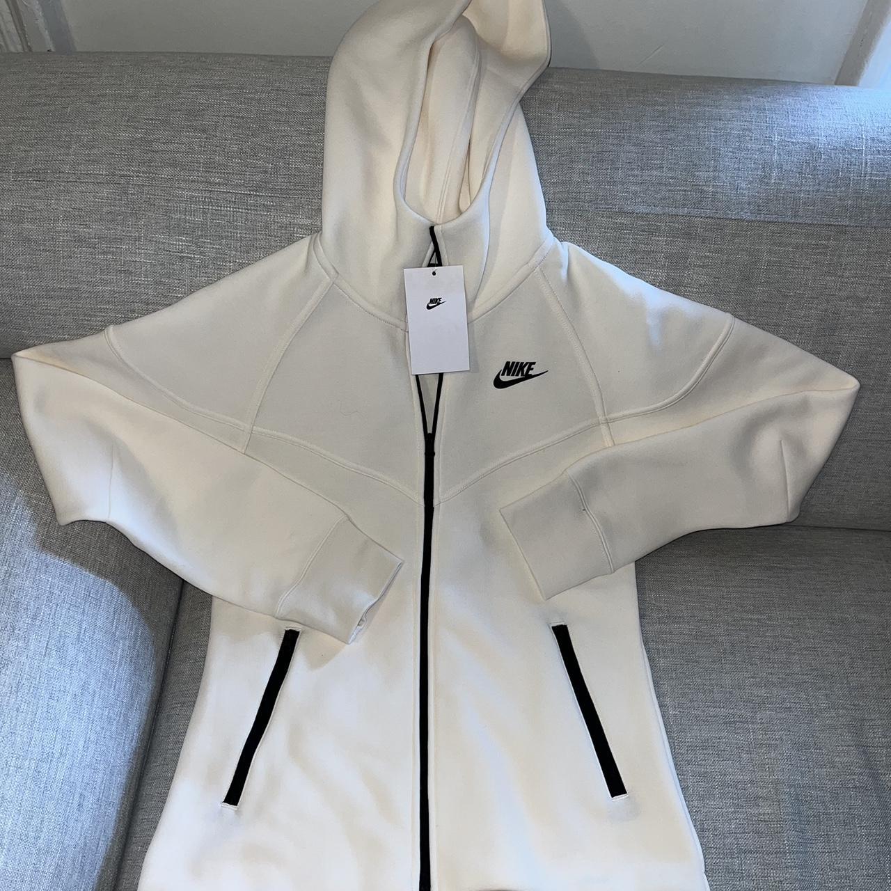 Nike Tech Fleece Nike Cream Tracksuit Womens NEW WITH TAGS
