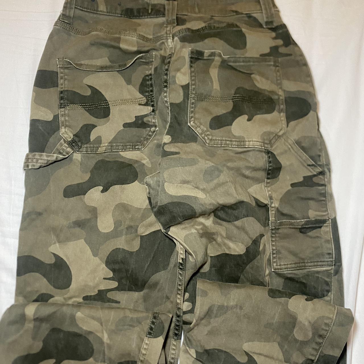 Hollister camo cargo pants high rise utility dad... - Depop