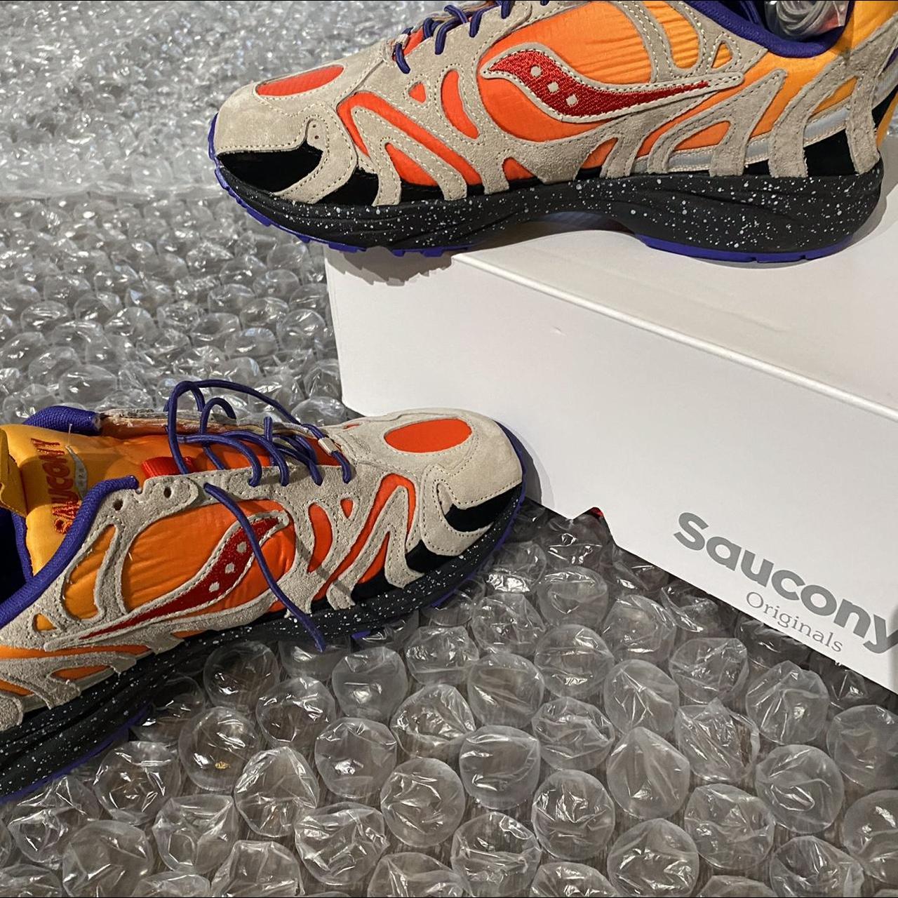 Saucony azura outlet trainers