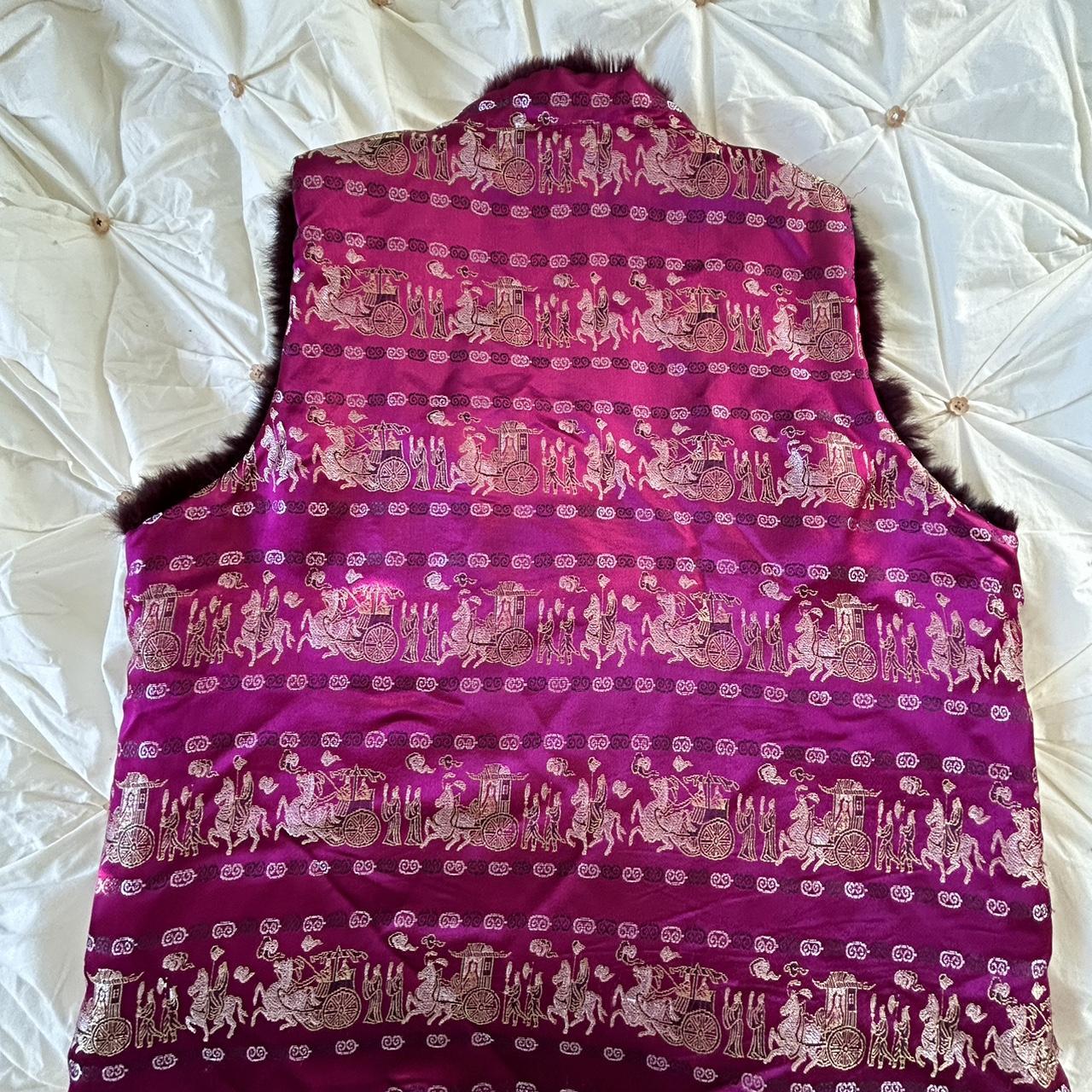 Sportsgirl silk vest with fur trimmings Size XL but... Depop