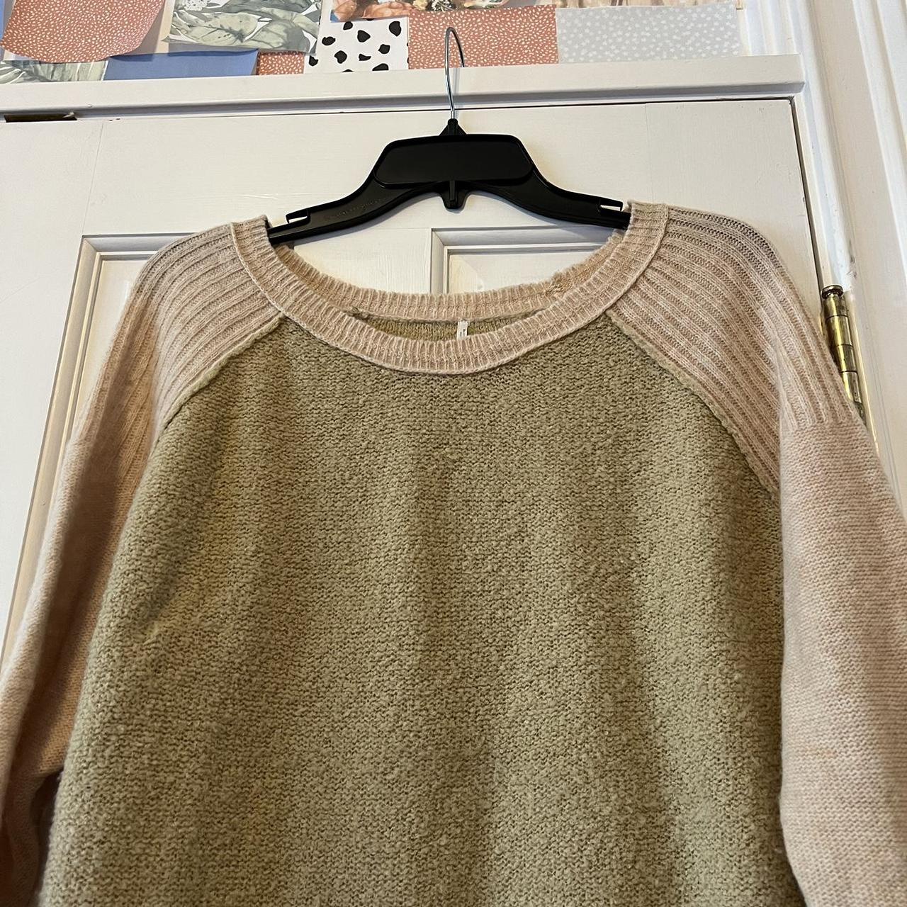 Free People Beige Slouchy Pullover Sweater. Size XS.... - Depop