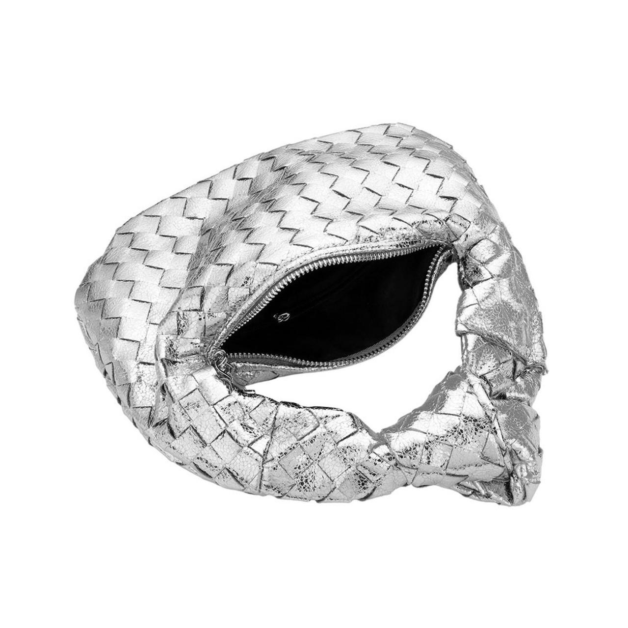 💛👜💛METALLIC SILVER WOVEN KNOT HANDLE BAG💛👜💛 A... Depop