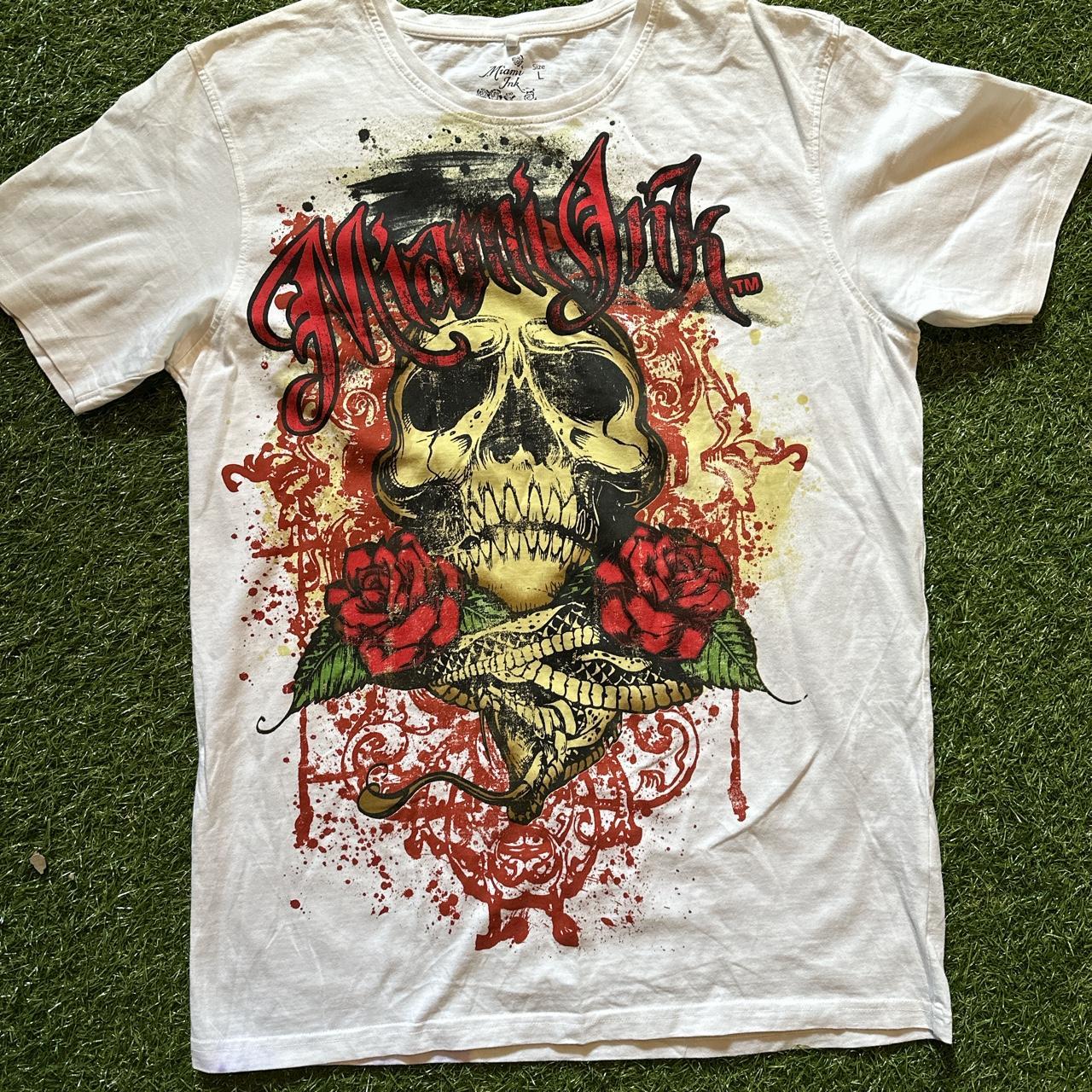 Affliction Men's White and Red T-shirt | Depop