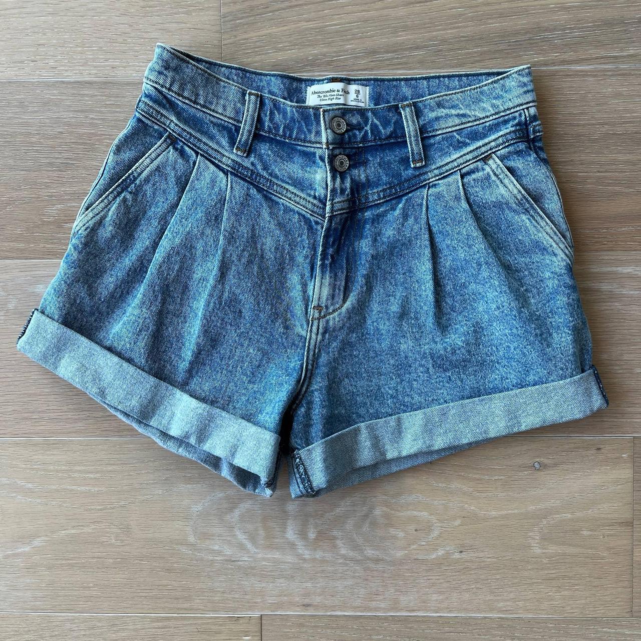 Abercrombie & Fitch The 80's Mom Shorts Ultra High... - Depop