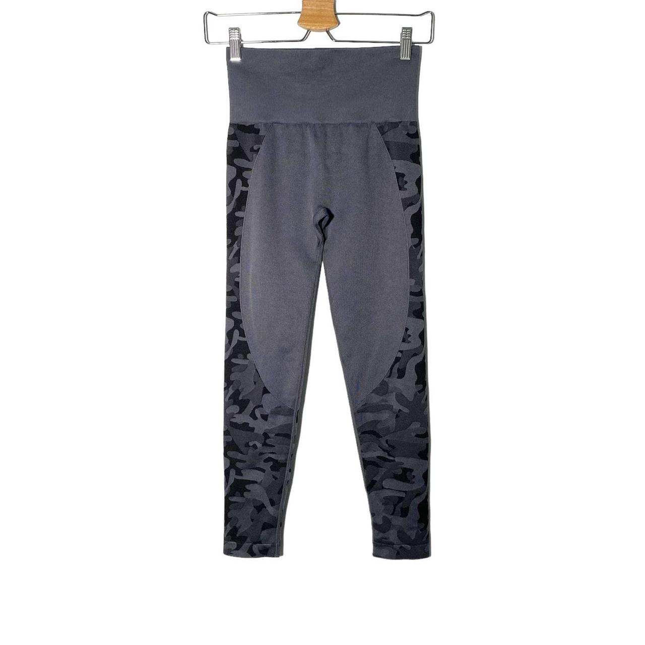 Zyia camo outlet leggings