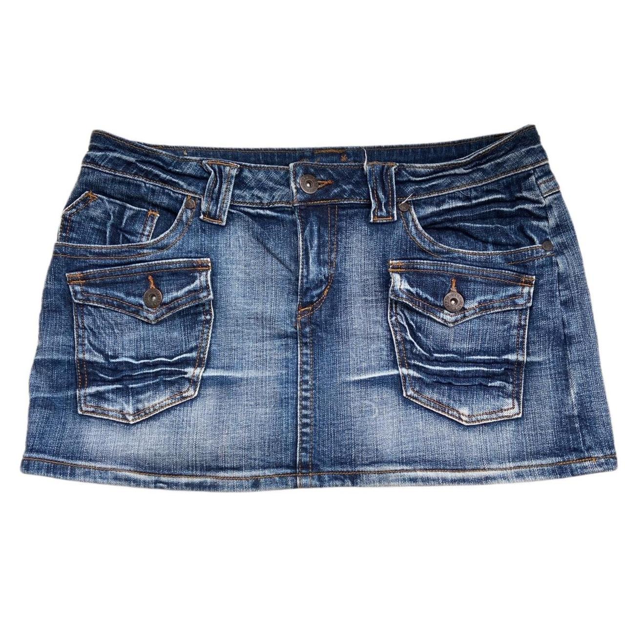 vintage denim mini skirt • size 11 • has no... - Depop