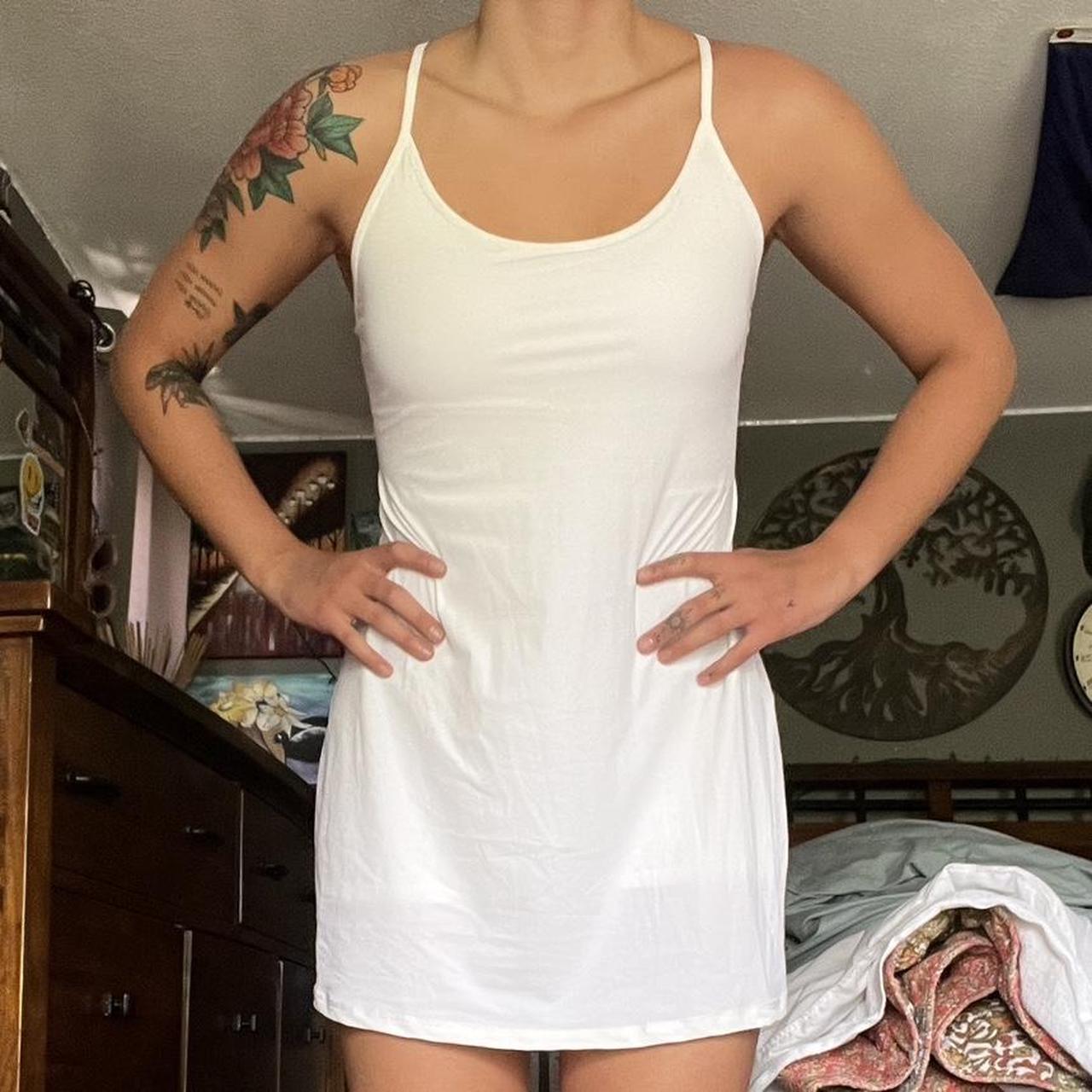 M/6 white halara dupe dress - Depop