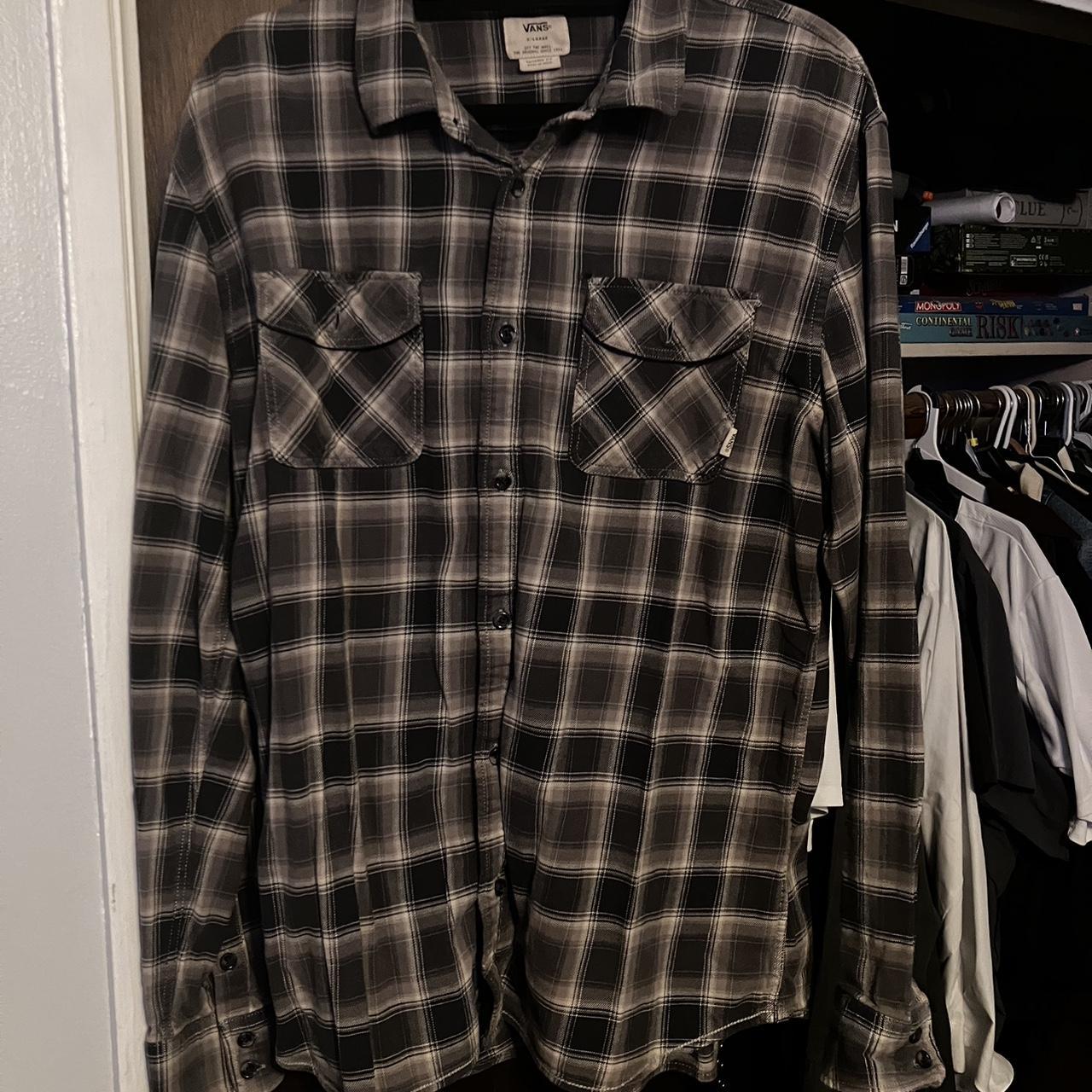Vans black and white long sleeve flannel Size X-large - Depop
