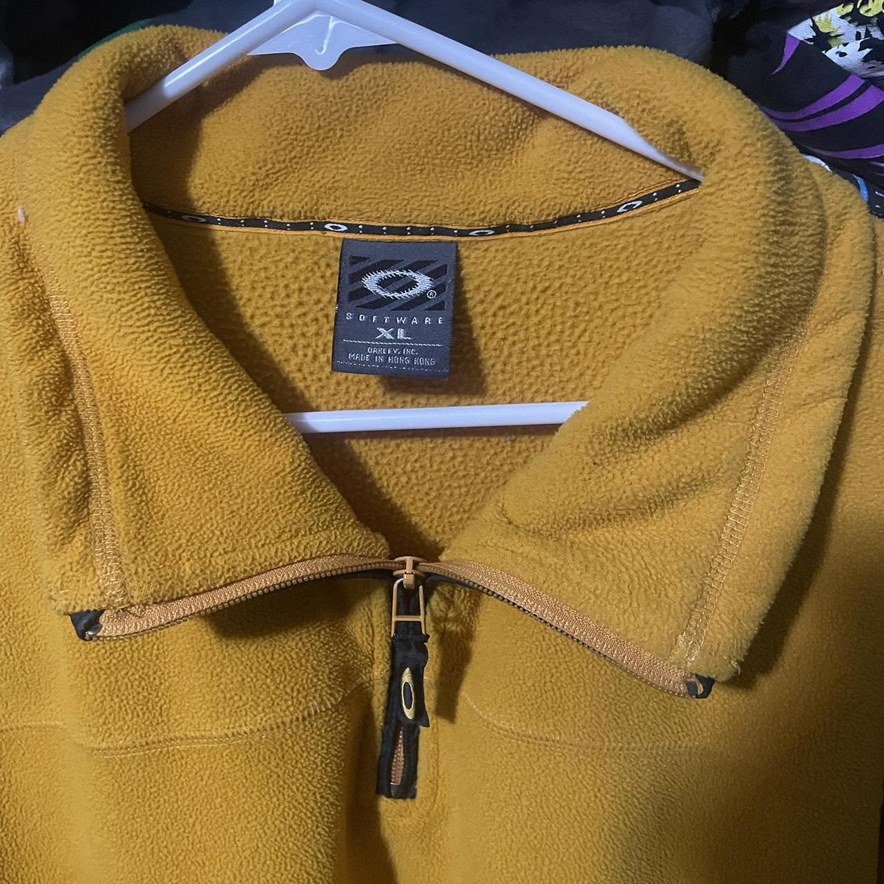 Oakley Men's Yellow Coat