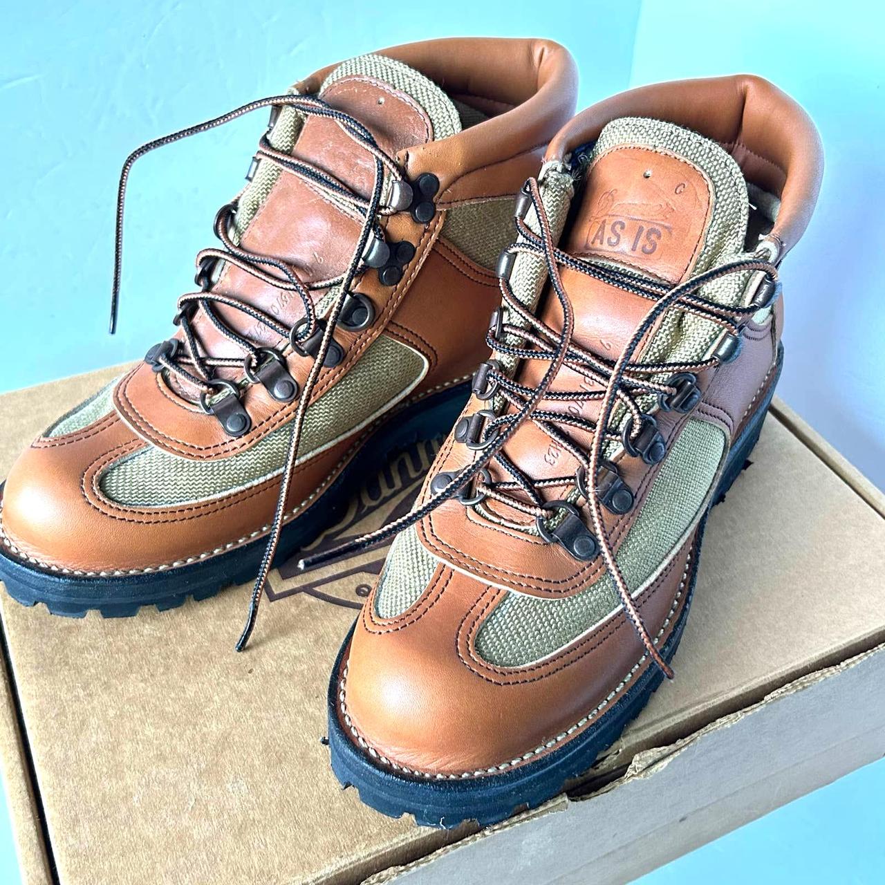 danner walking boots womens