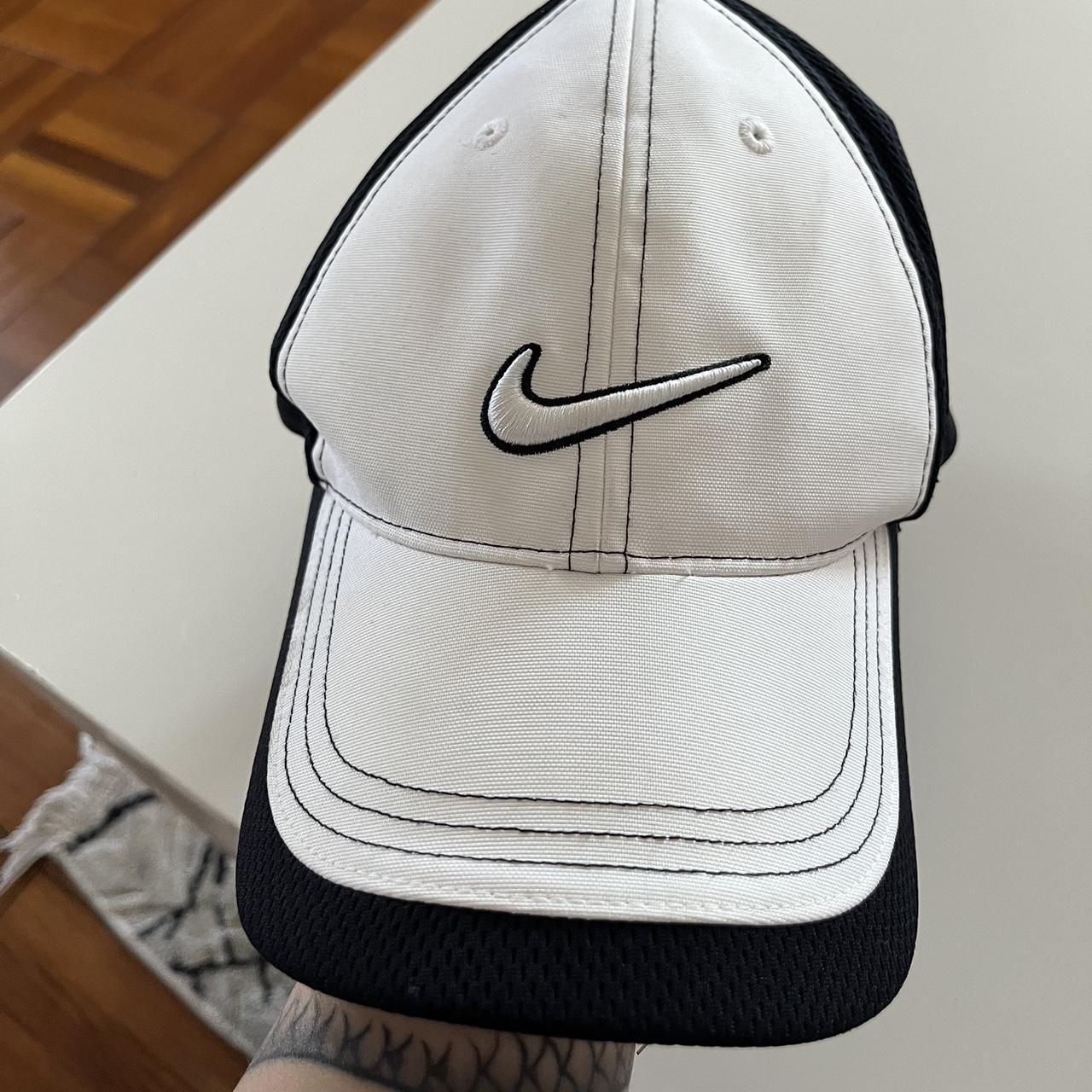 nike womens workout hat