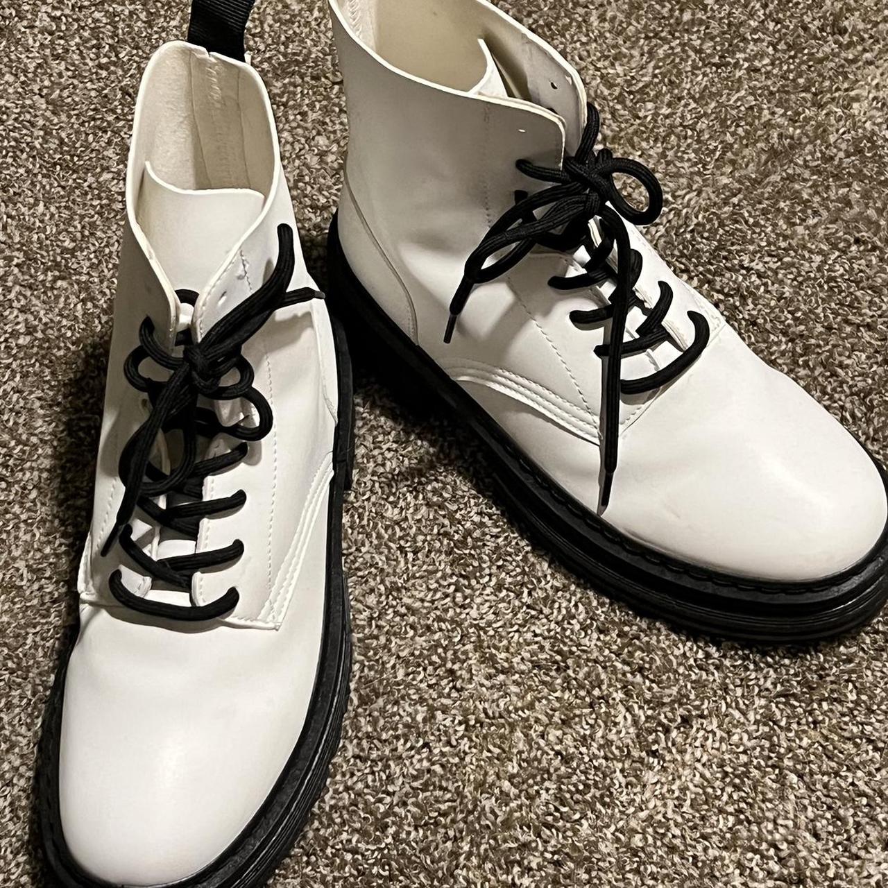 Forever 21 white combat boots best sale