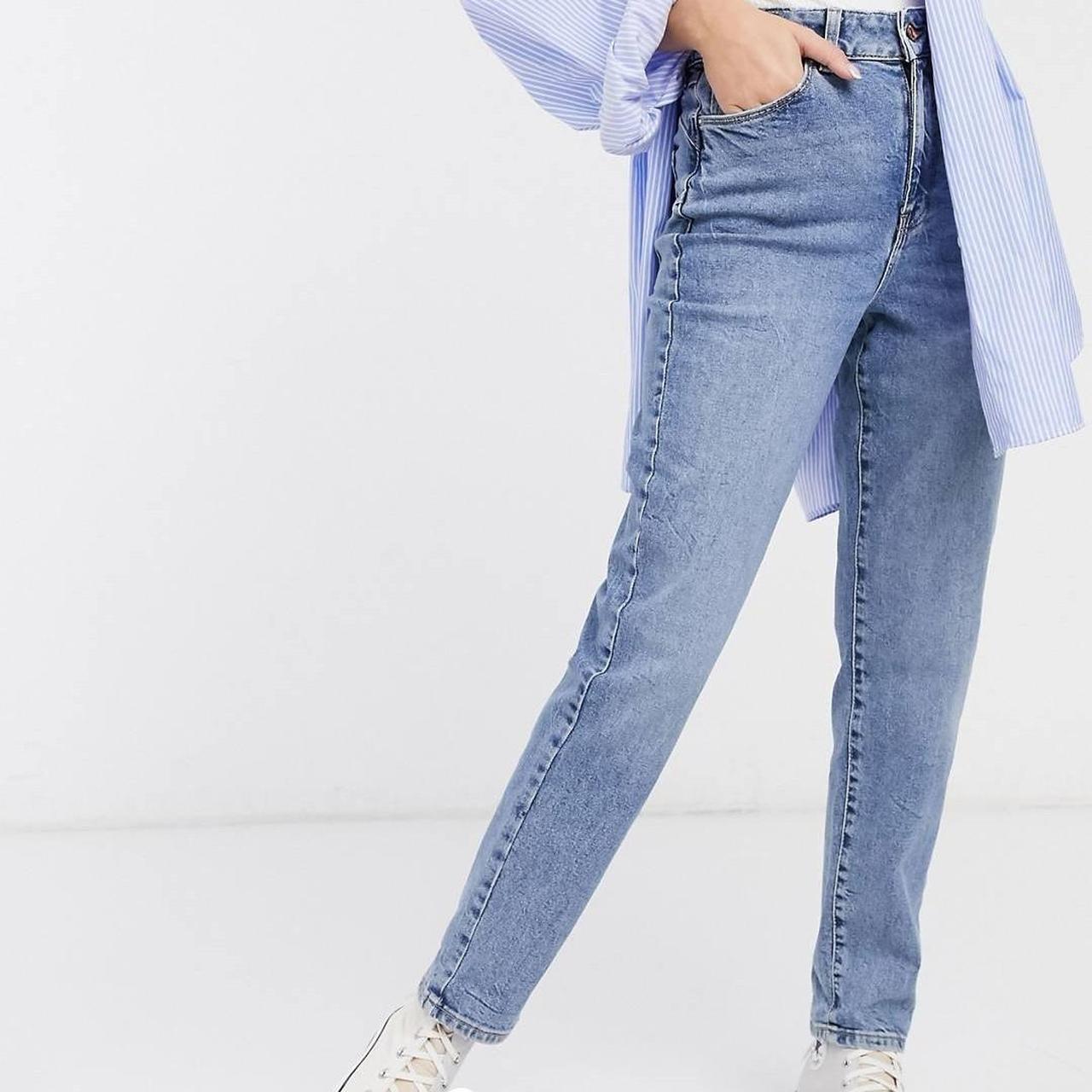 Fashion lift and shape mom jeans