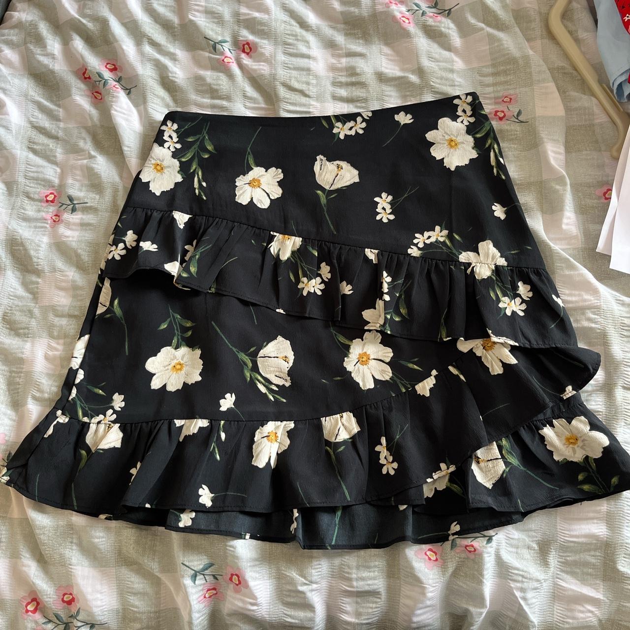 Miss Selfridge mini frill skirt. Zip on side Size... - Depop