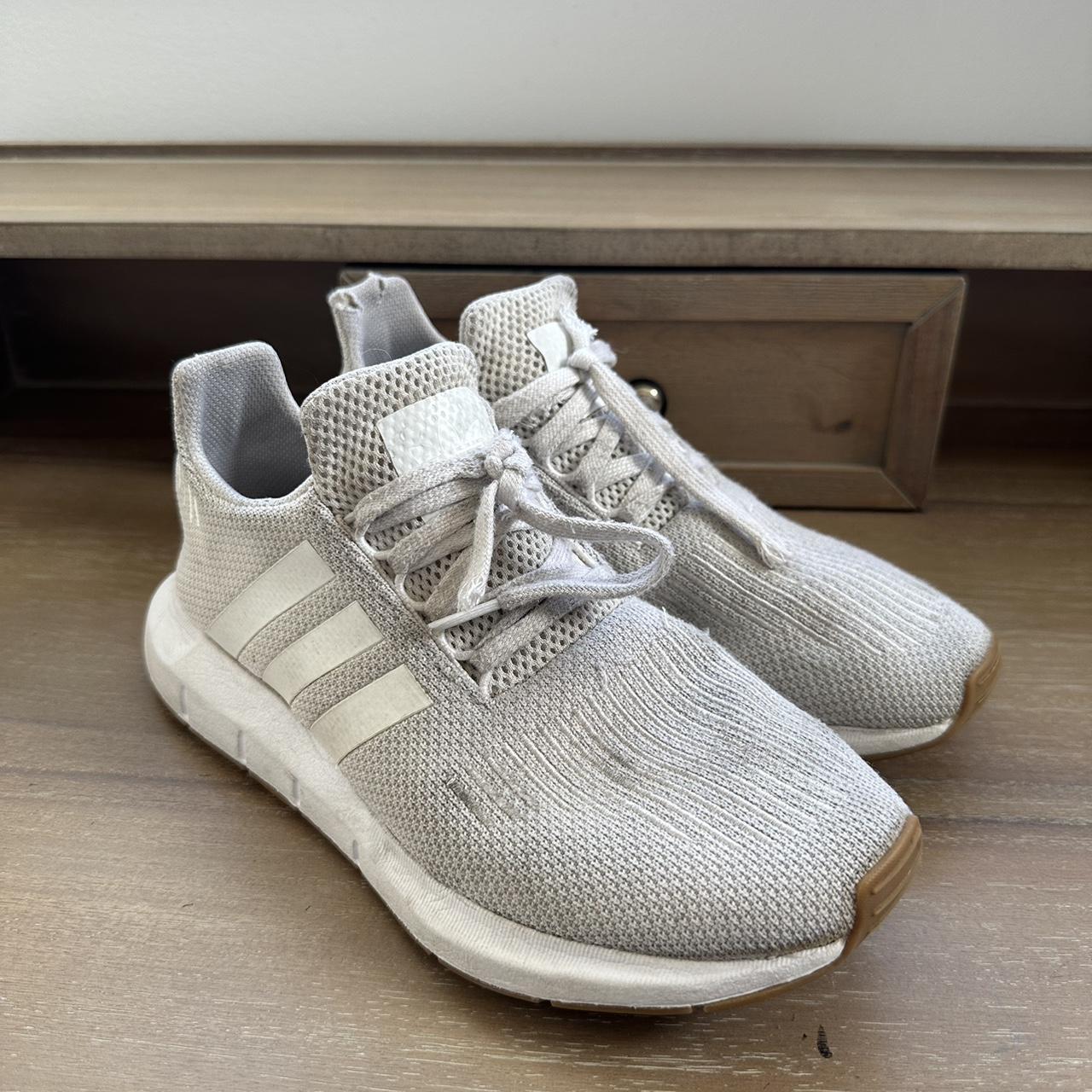 Tan adidas 2024 swift run