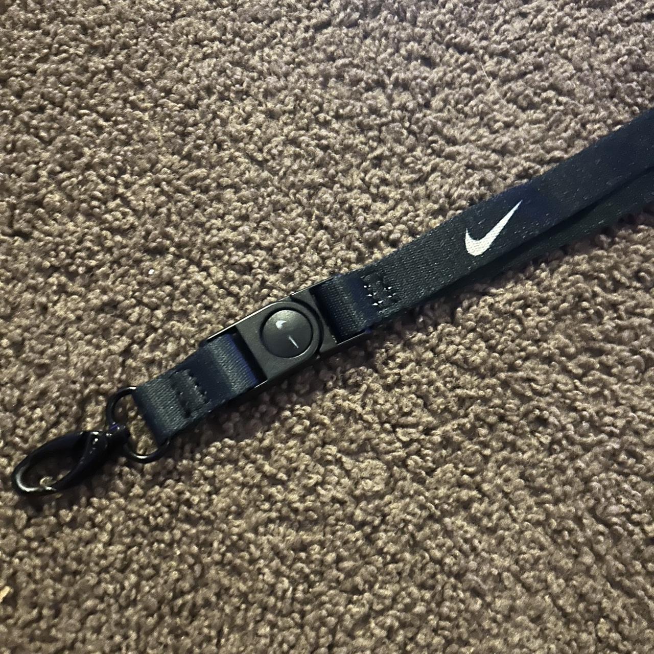 nike lanyard stores