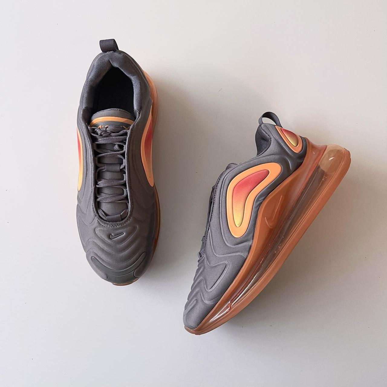 Nike air max hotsell 720 black fuel orange