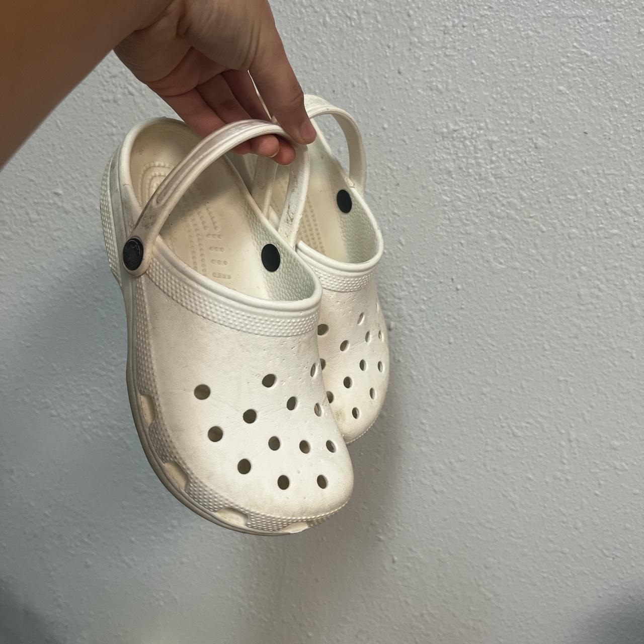 Womens size 5 clearance white crocs