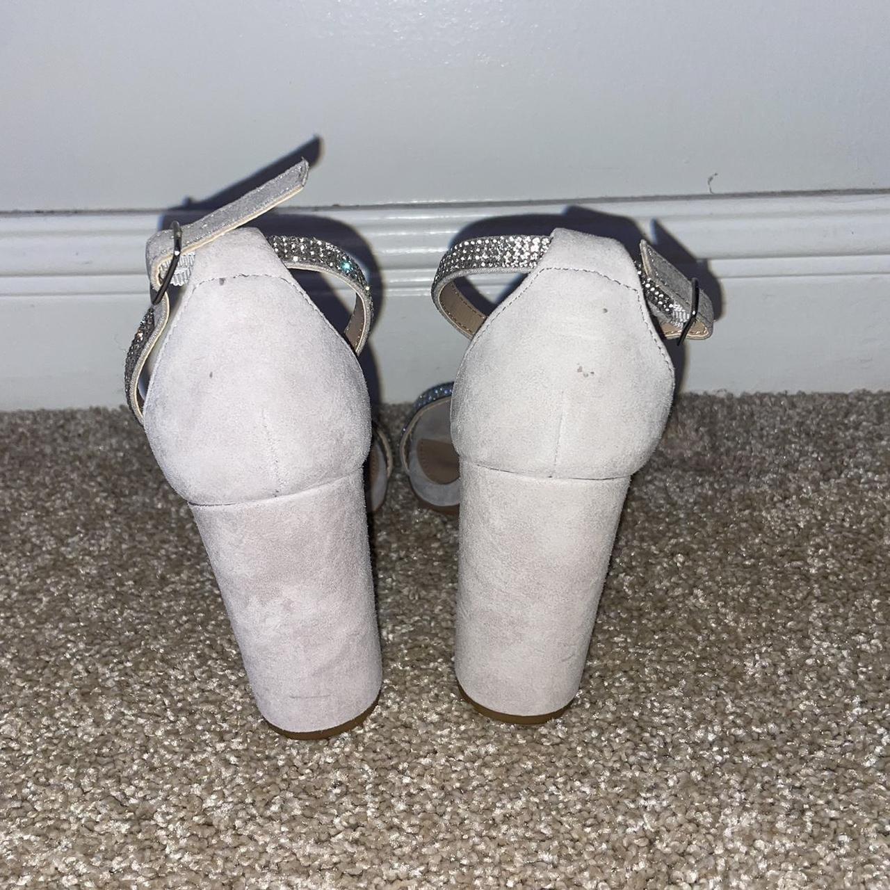 nike icon classic pink