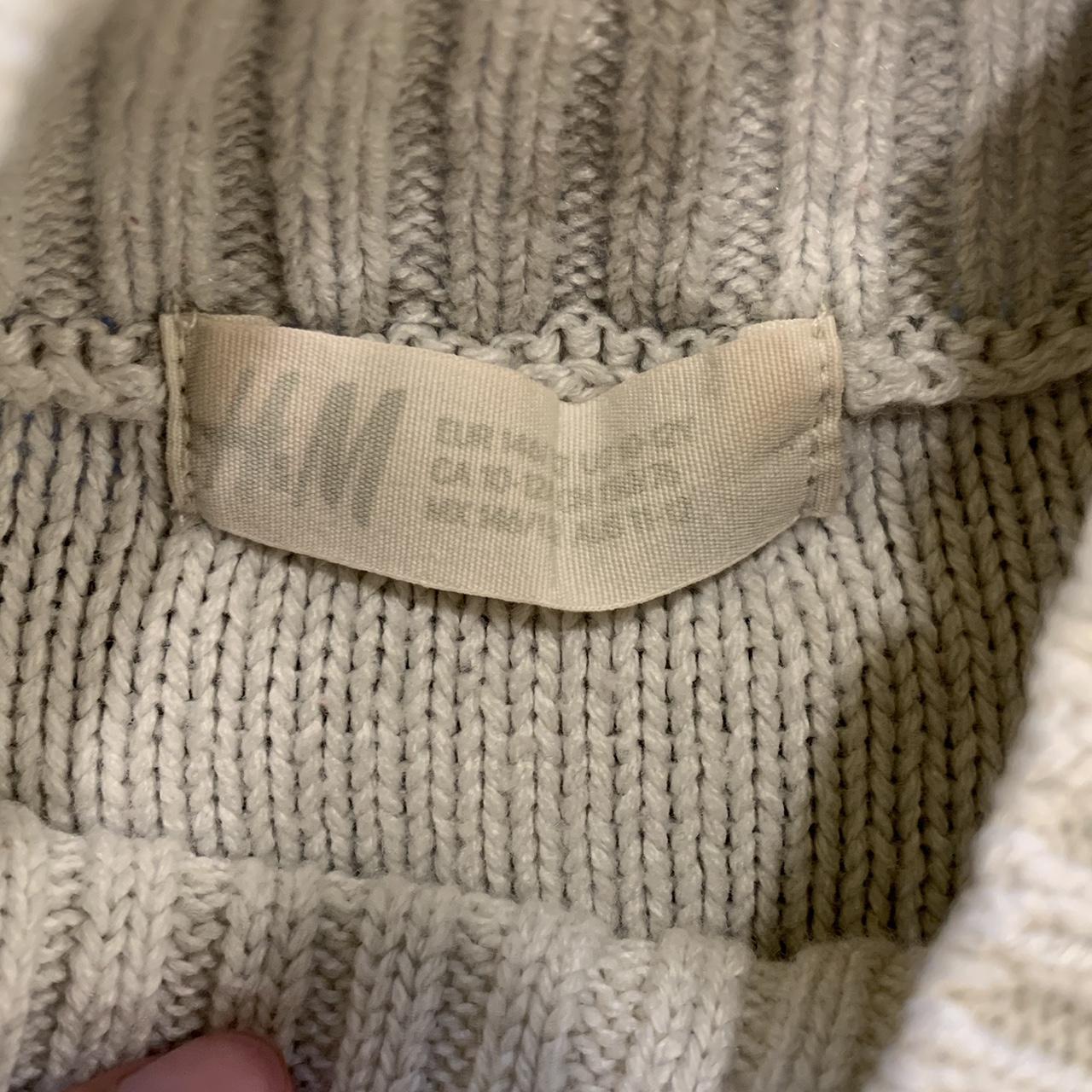 H&M Women's Cream Jumper | Depop