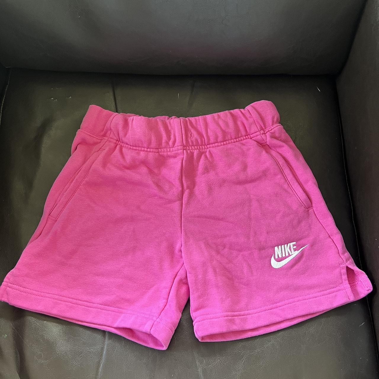 L in KIDS Pink Sweatshorts Nike Trend String is