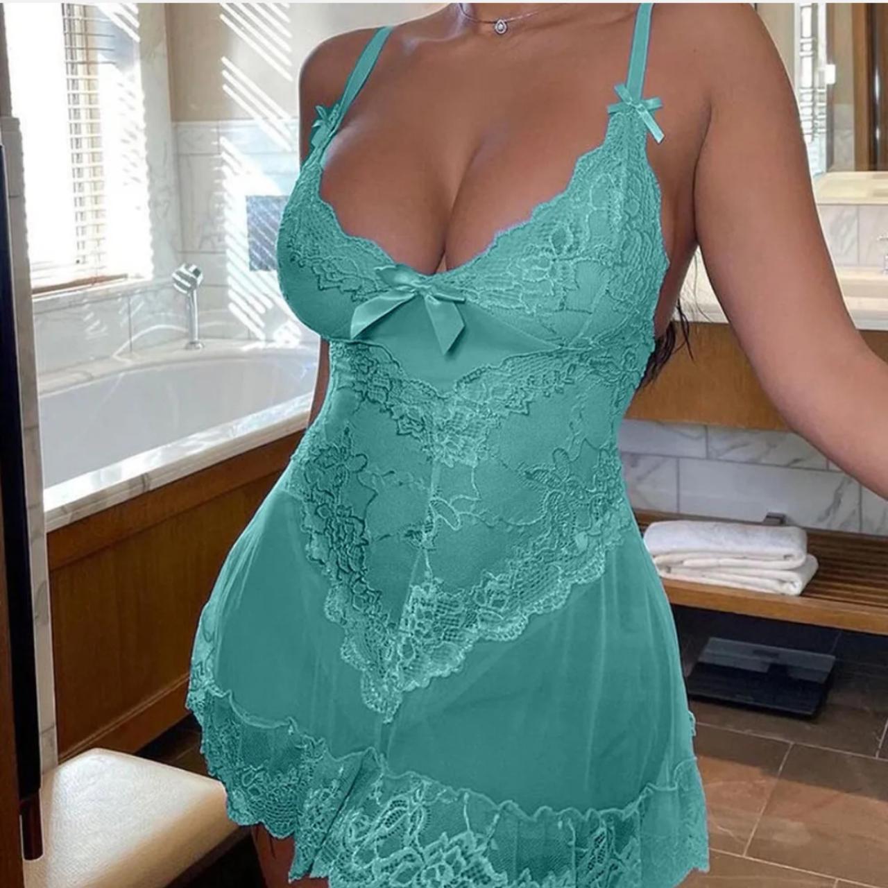 lingerie set consists of a sexy babydoll