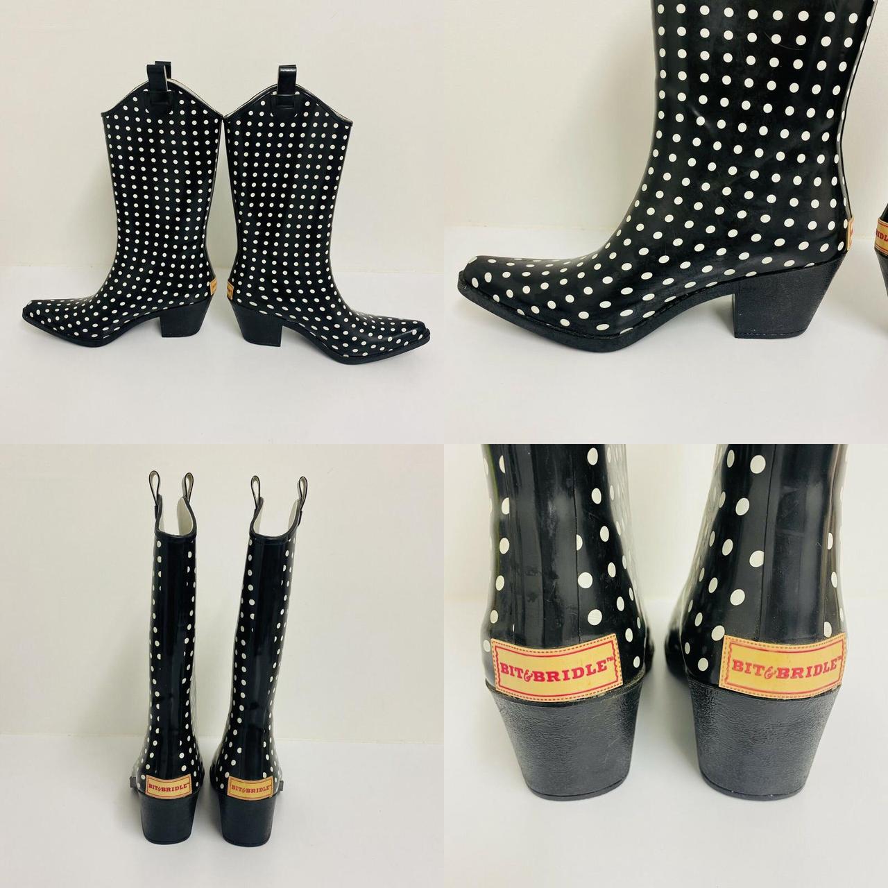 Rains Women's White and Black Boots (4)