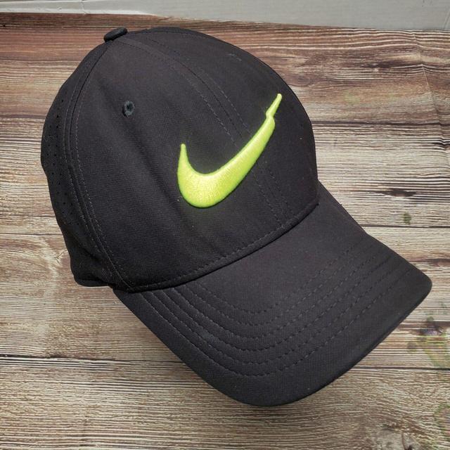 Black Nike Yankees hat Rare find Adjustable - Depop