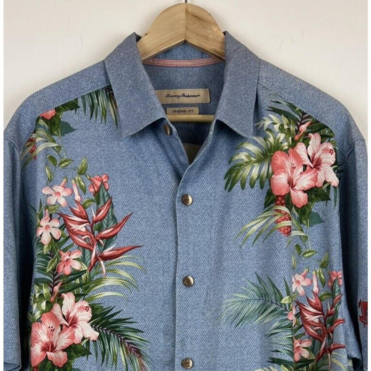 Tommy Bahama Men's Hawaiian Shirt / 100% Silk - Depop