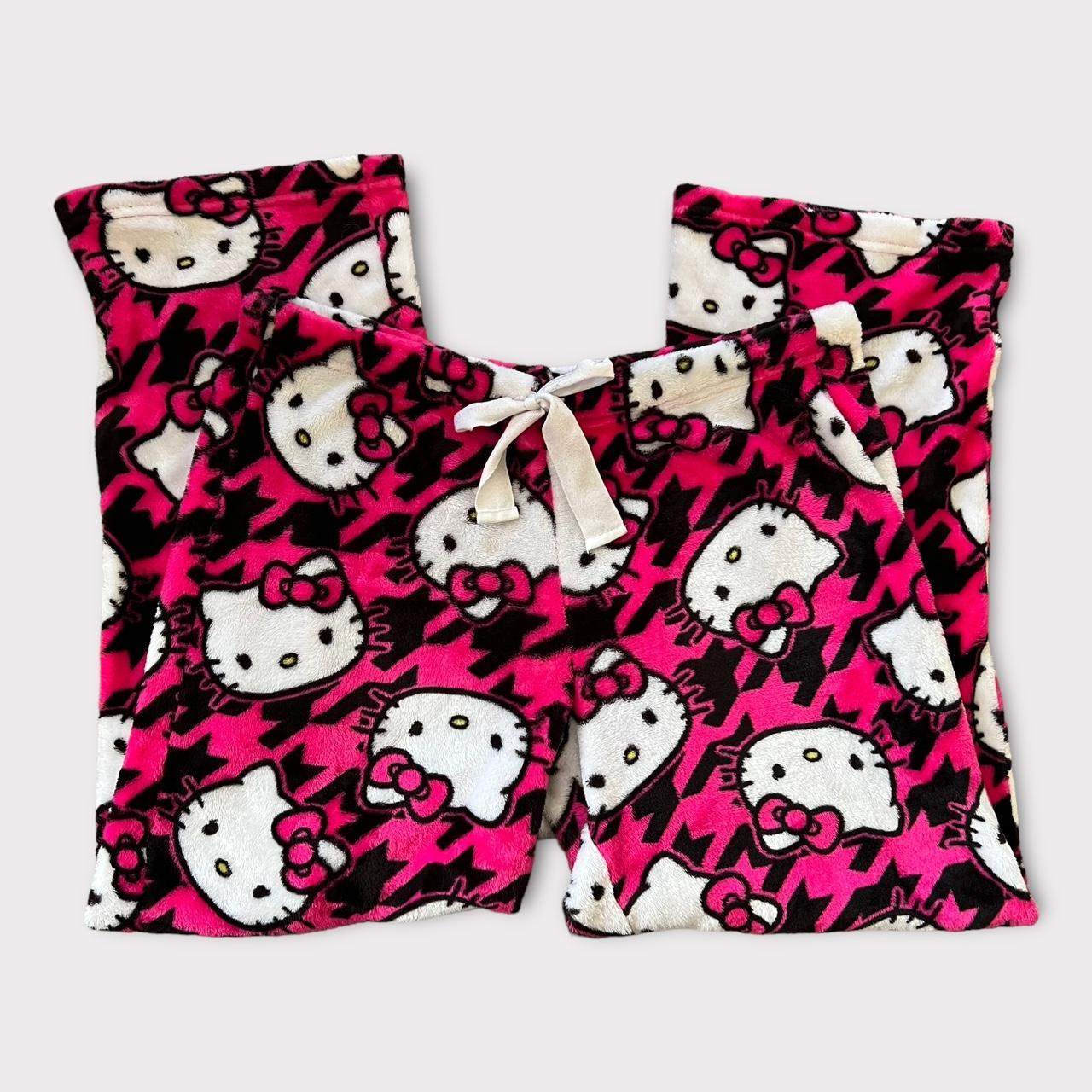 Hello Kitty Women S Pink And Black Pajamas Depop