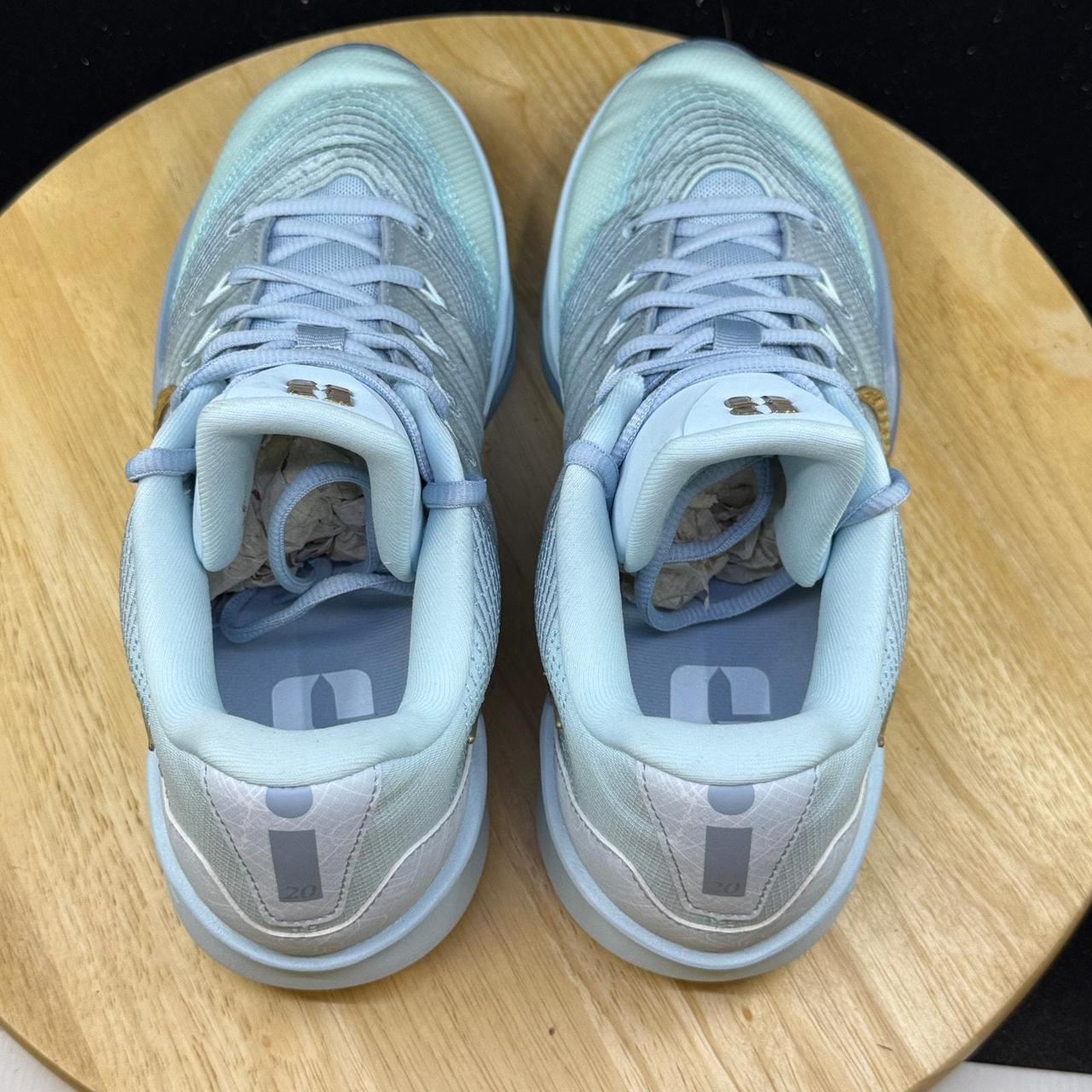 Nike Men\'s Blue and Gold Trainers